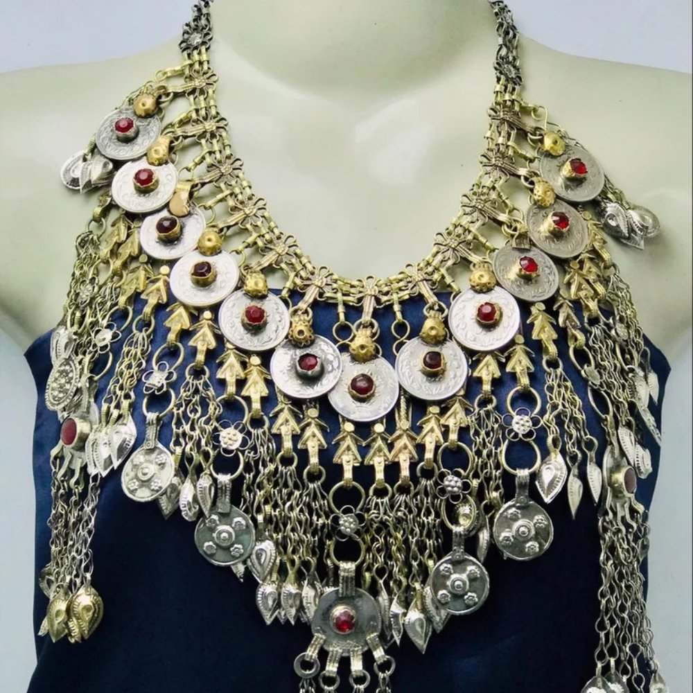 Vintage Afghan Necklace Embellished with Fish Motifs, Oversized Chokers - Picture 3 of 10